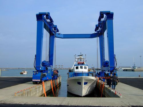 Travel lift - BEIJING WOWJOINT MACHINERY CO., LTD.