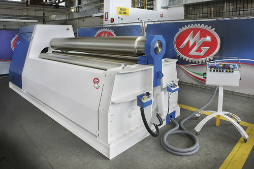 Máquina roladora de 4 rodillos - M3022D - MG S.R.L. - hidráulica / cónica / con panel de control portátil