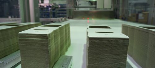 Encartonadora-enfajadora envolvente - A+F Automation + Fördertechnik GmbH - para la industria agroalimentaria / automática