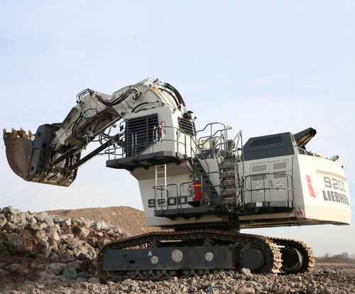 Excavadora para minas y canteras - R 9200 G7 - Liebherr Excavators - de grandes dimensiones / con orugas / Tier 4 provisional