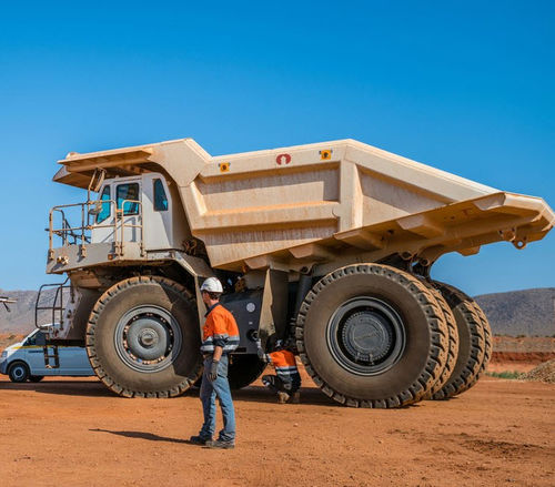 Dúmper rígido - T 236 - Liebherr Excavators - diésel / para minas y canteras