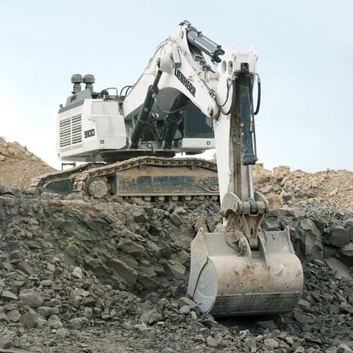 Excavadora de grandes dimensiones - R 9100 G6 - Liebherr Excavators - con orugas / Tier 2 / Tier 4 provisional