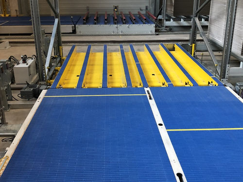 Transportador con cadena - MINDA Industrieanlagen GmbH - horizontal / de almacenamiento / para cajas de cartón
