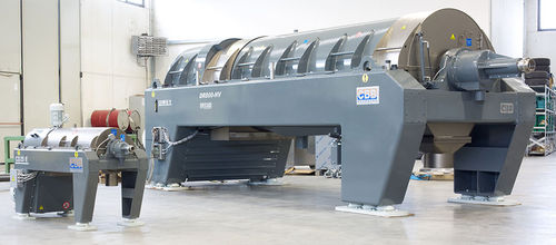Decantador para la industria - CBB CD series - CBB DECANTER SRL - para aguas residuales / centrífugo / horizontal