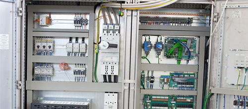 Cuadro eléctrico equipado - CBB DECANTER SRL