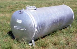 Cuba de almacenamiento de agua - Bieber Industrie - galvanizada / a presión