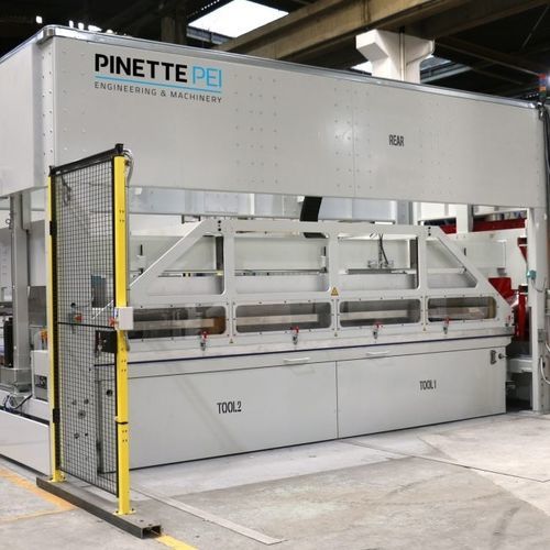 Termoformadora de film plástico - HDF - PINETTE EMIDECAU INDUSTRIES - para pieza de materiales compuestos / automática / de vacío