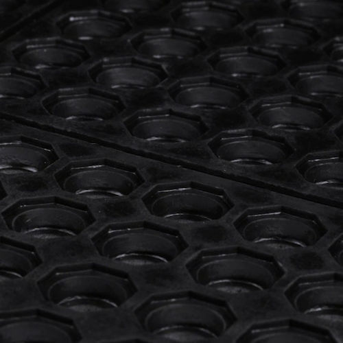 Alfombra antideslizante - YOGA OCTA OIL - MILTEX GmbH - modular / de caucho nitrilo / para espacio húmedo