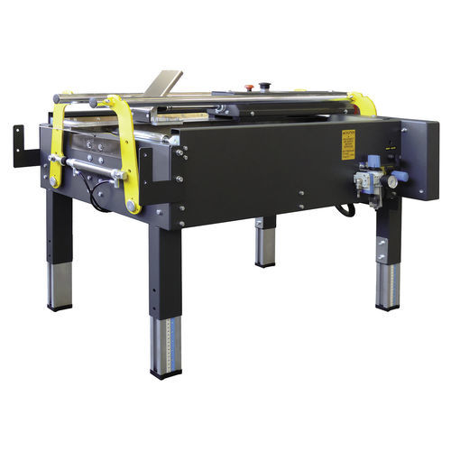 Formadora de cajas semiautomática - F105 - SIAT - neumática / para la industria agroalimentaria / para la industria farmacéutica