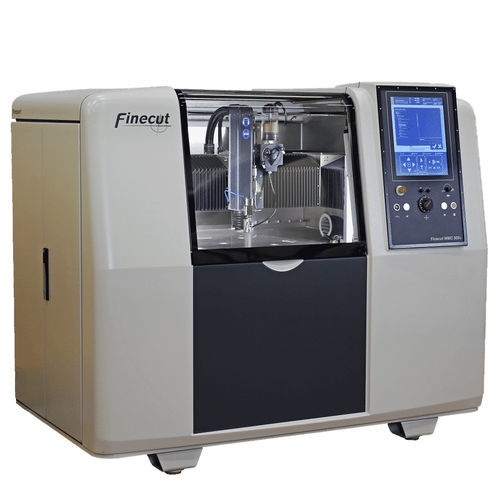 Máquina de corte con chorro de agua - WMC 500II type 4X - Finepart Sweden AB - para materiales compuestos / para figuras de espuma / de torno
