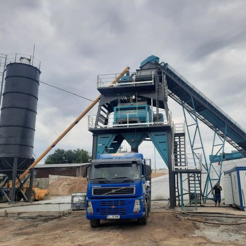 Planta de hormigón estacionaria - CONSTMACH Concrete Plants & Crushers - compacta / automática