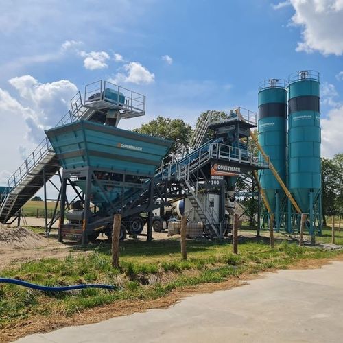 Planta de hormigón móvil - CONSTMACH Concrete Plants & Crushers - compacta / automática / monoaxial