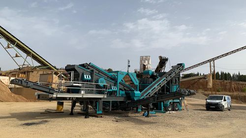 Machacadora de impacto con eje vertical - V-70 - CONSTMACH Concrete Plants & Crushers - móvil / para la producción de arena / primaria