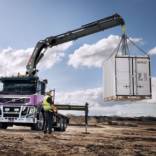 Grúa montada sobre camión - X-HIPRO 558 - Hiab - de mástil / de manipulación / para altas cargas
