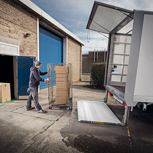Puerta elevadora de columna - FC500* - Hiab - para camión