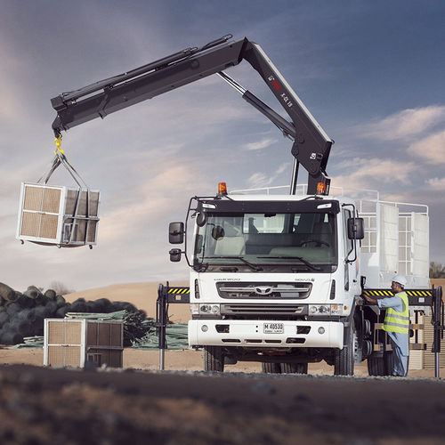 Grúa montada sobre camión - X-CL 1x series - Hiab - de mástil / plegable / para edificios