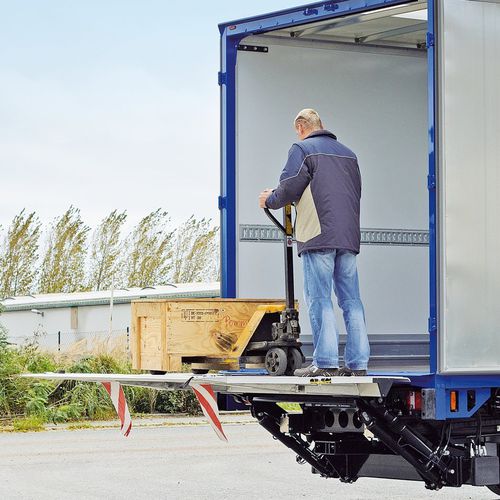 Puerta elevadora retráctil - MBB R 1000 S - Palfinger - para camión