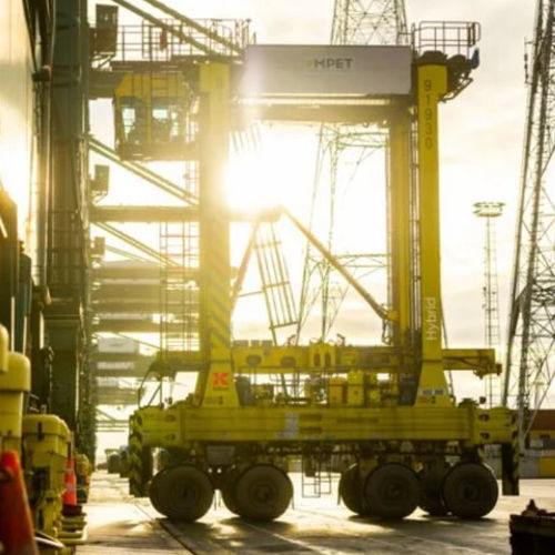 Carretilla elevadora de tipo straddle (horcaja) para contenedores - Kalmar - eléctrica / con motor diésel