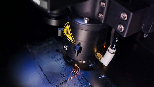 Máquina de corte láser - T11 - Tannlin Ltd - para acero inoxidable / para circuito impreso / con comando numérico