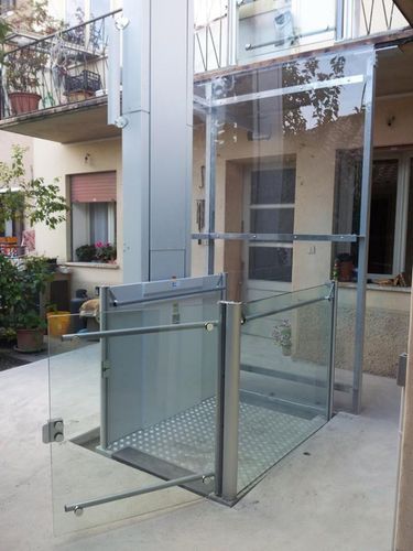 Ascensor para personas con movilidad reducida - Toplevel - TESIS ENGINEERING