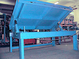 Mesa basculante - HYWEMA - Josef Schwahlen GmbH & Co.KG