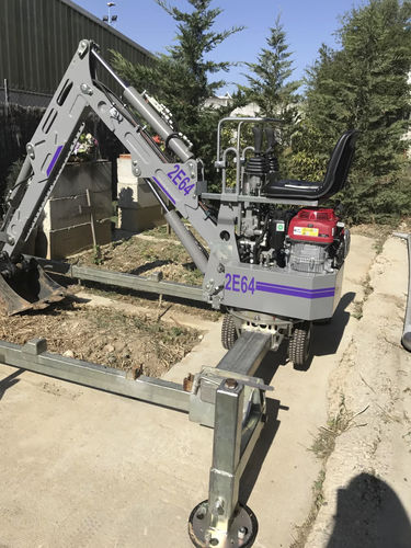 Miniexcavadora - 2E64 - Minitrucks Robotics - de ruedas / diésel / compacta