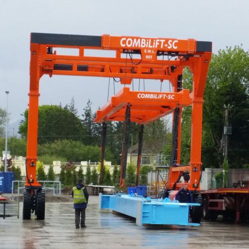 Pórtico autopropulsado - AGILIFTER - AMLIFT - con neumáticos / para contenedores / para grandes cargas