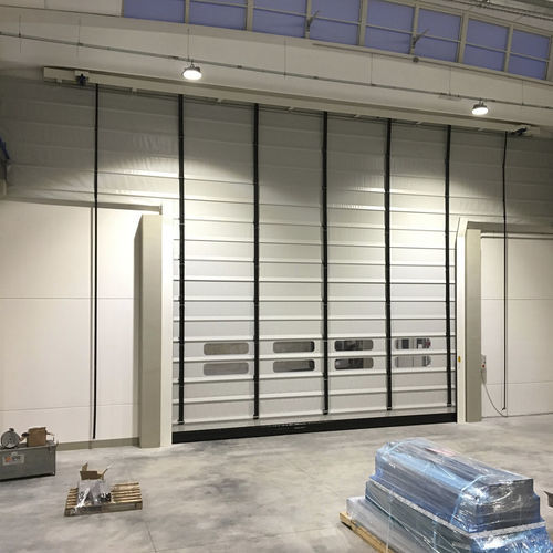 Puerta apilable - Belt Crane - IPR ITALIA SRL - para interior / automática / de grandes dimensiones