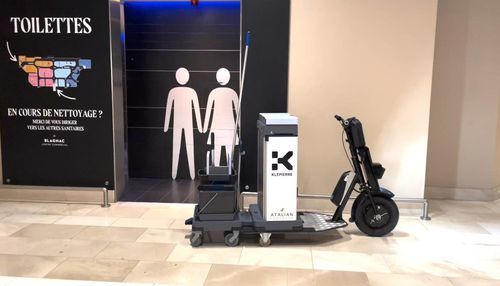 Transportador de 3 ruedas - Cobrane P1 - COBRANE DESIGN - alimentado por batería / para uso en interiores y exteriores