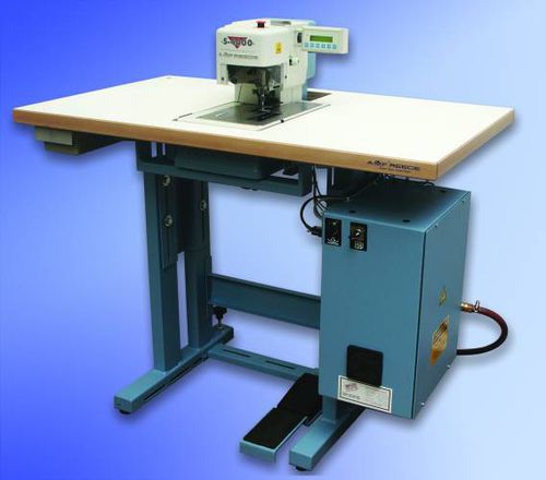Máquina de coser punto de cadeneta - S-4000 LS - AMF Reece CR, s.r.o. - para ojales / fija / electrónica