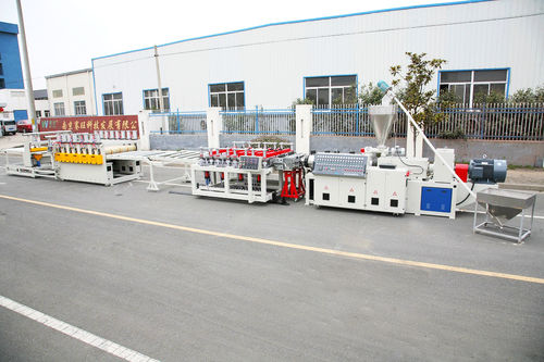 Línea de extrusión de placas - SKY WIN Technology Co., Ltd. - para PVC / para WPC