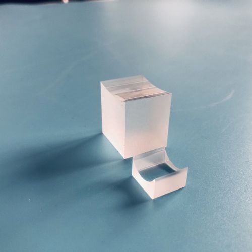 Lente cilíndrica - YT-272 - Changchun Yutai Optics Co., Ltd. - plano convexo / plano cóncava / de vidrio BK7