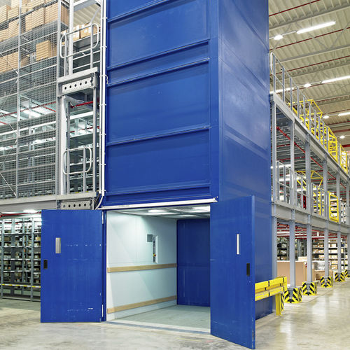 Montecarga con accionamento eléctrico - ESCORTA® - Lödige Industries - automático / para obra / industrial