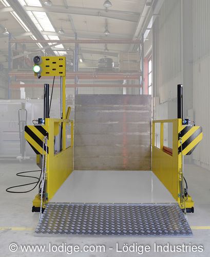 Mesa elevadora de tijera - SC series - Lödige Industries - hidráulica / estacionaria