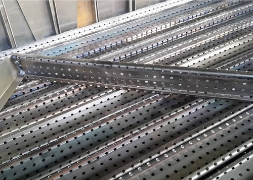 Perfil de acero de alta resistencia - Aceally (Xiamen) Technology Co., Ltd - en L / para muebles con baldas