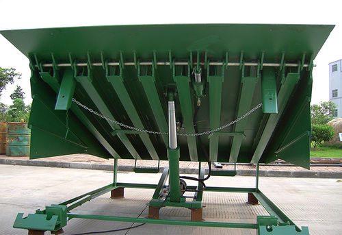 Nivelador de muelle hidráulico - Aceally (Xiamen) Technology Co., Ltd - con labio