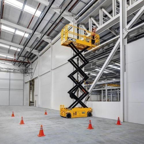 Plataforma elevadora de tijera móvil - S3246E - JCB - con ruedas / autopropulsada / eléctrica