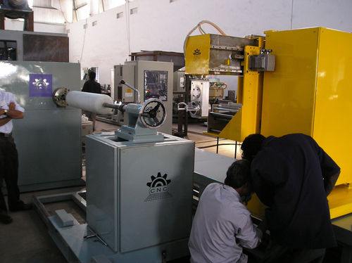 Máquina de enrollamiento filamentario 5 ejes - CNC Technics Pvt Ltd - 6 ejes