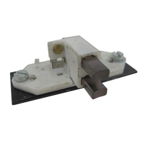 Escobilla de carbono para generador y alternador - 02BRU7001 - Power Tech Mobile Generators