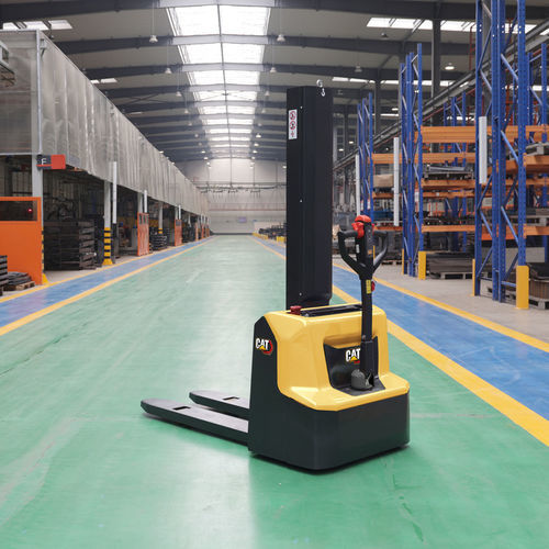 Apiladora eléctrica - NSP12Q2LM - Cat Lift Trucks - alimentada por batería / con operador a pie / 24 V