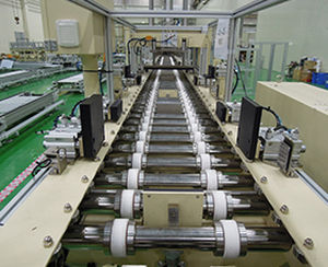 Sistema de manipulación automático - HANWHA MACHINERY - para batería / industrial