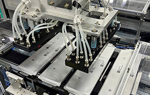 Línea de ensamblaje automática - HANWHA MACHINERY - de alta velocidad / flexible