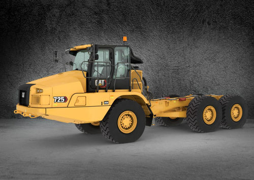 Camión de plataforma - 725 - Caterpillar Equipment - de 3 ejes / con motor diésel / para obra