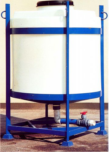 Cuba de almacenaje - MB/C series - Reyde - para productos fitosanitarios / de polietileno / cilíndrica