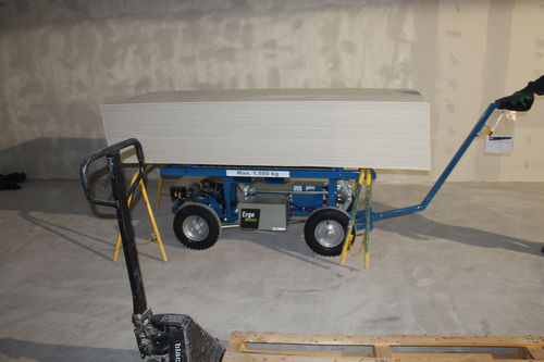 Tanqueta autopropulsada eléctrica - Ergomover Lift+Go - GMV Handling A/S - de 2 ejes / para obra / para grandes cargas