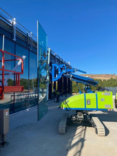 Robot de instalación de vidrio autopropulsada - Winlet 1000 Crawler ER  - GMV Handling A/S