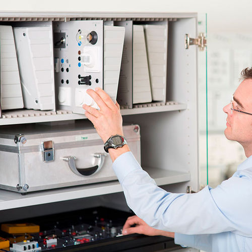Armario de almacenamiento - hera Laborsysteme GmbH - de suelo / de laboratorio