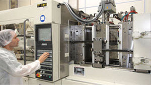 Inyección de plásticos multi-materias - MORA - termoplástico / piezas técnicas / para el sector médico