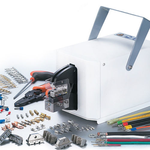 Engastadora de manguito para extremidad de cable - CMT139 - GM AUTOMAZIONI - automática / con pedal