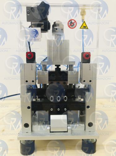 Peladora neumática - GM45 - GM AUTOMAZIONI - para cables eléctricos / de sobremesa / semiautomática